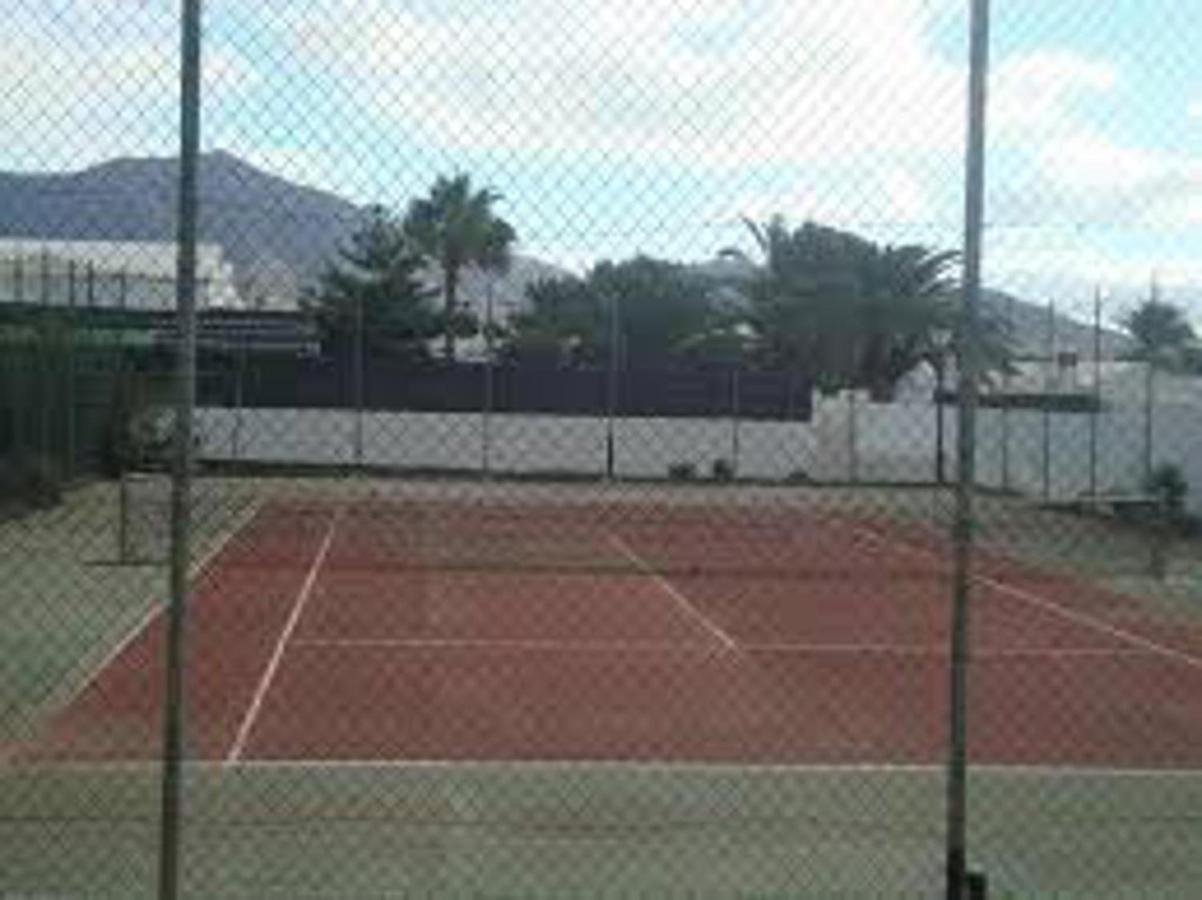 Basement Apartment Very Large Fantastic Location Playa Blanca  Esterno foto