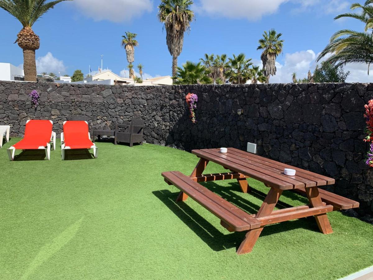 Basement Apartment Very Large Fantastic Location Playa Blanca  Esterno foto